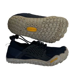 Boys Nortivs water shoe, sz 11, navy